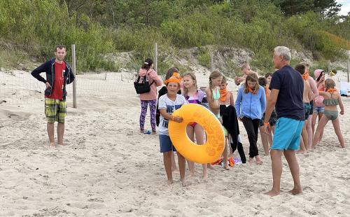 Obóz STE Międzywodzie 2022 - Pasowanie dzieci na "Wilka Morskiego" - 13